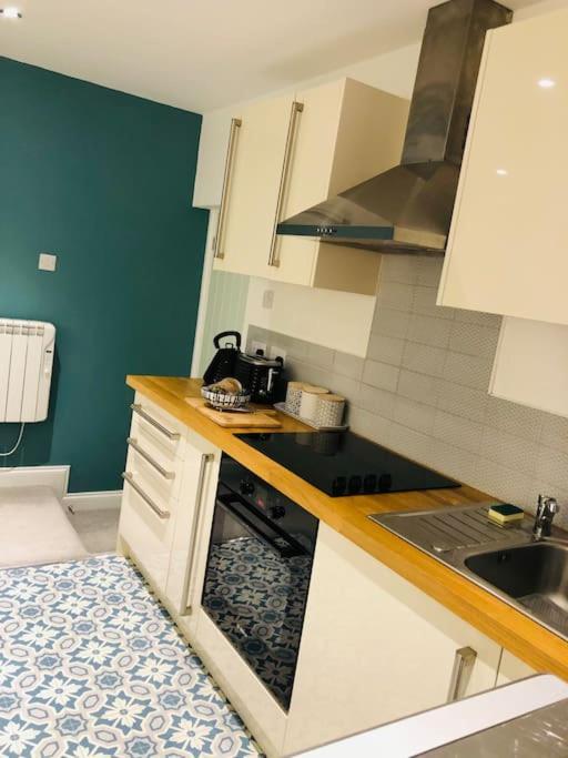 Hideaway Between Coast And Moors In A Beautiful Village Apartment Sleights Exterior photo