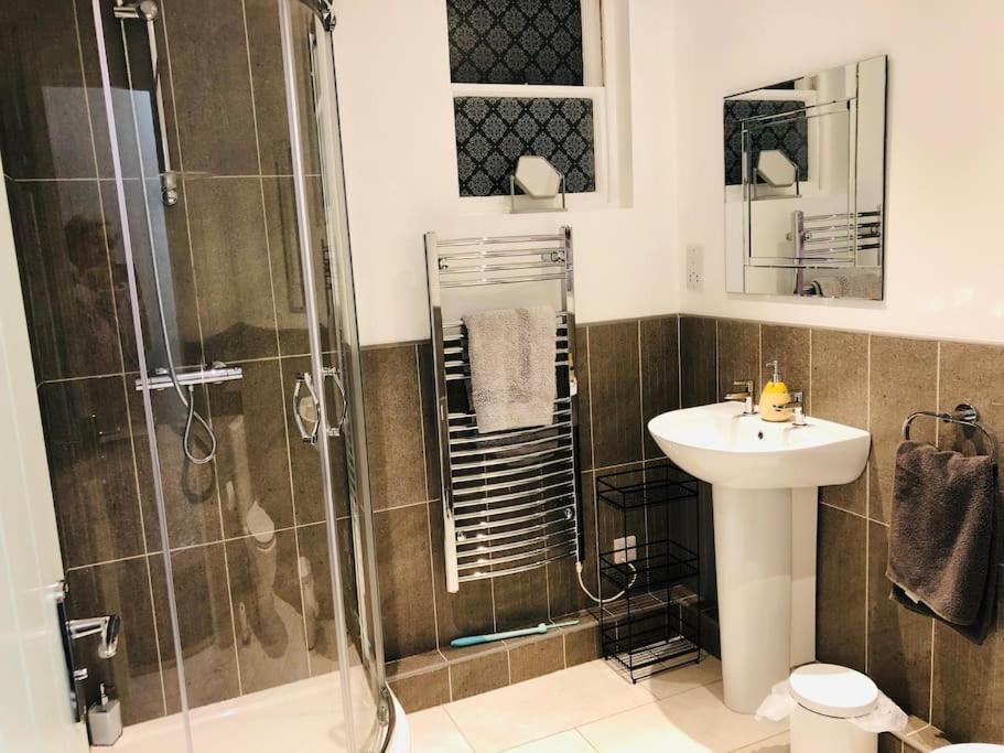 Hideaway Between Coast And Moors In A Beautiful Village Apartment Sleights Exterior photo